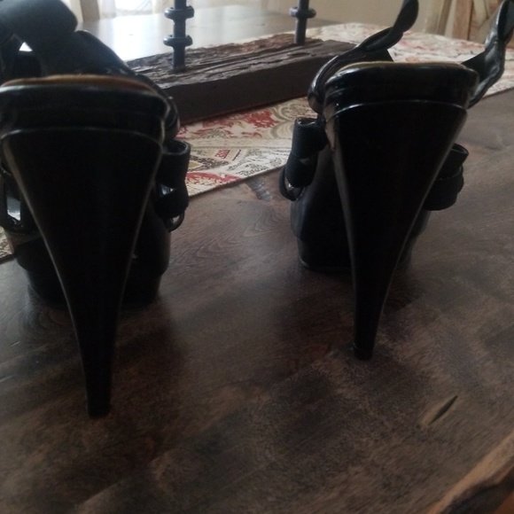 Bakers Platform cutout strappy heels - Picture 5 of 7